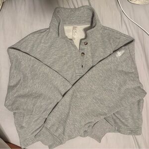 ALO Yoga cropped sweatshirt